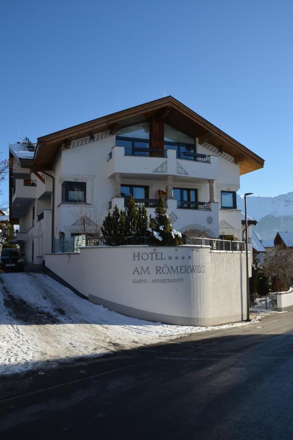 Hotel Am Roemerweg フィス エクステリア 写真
