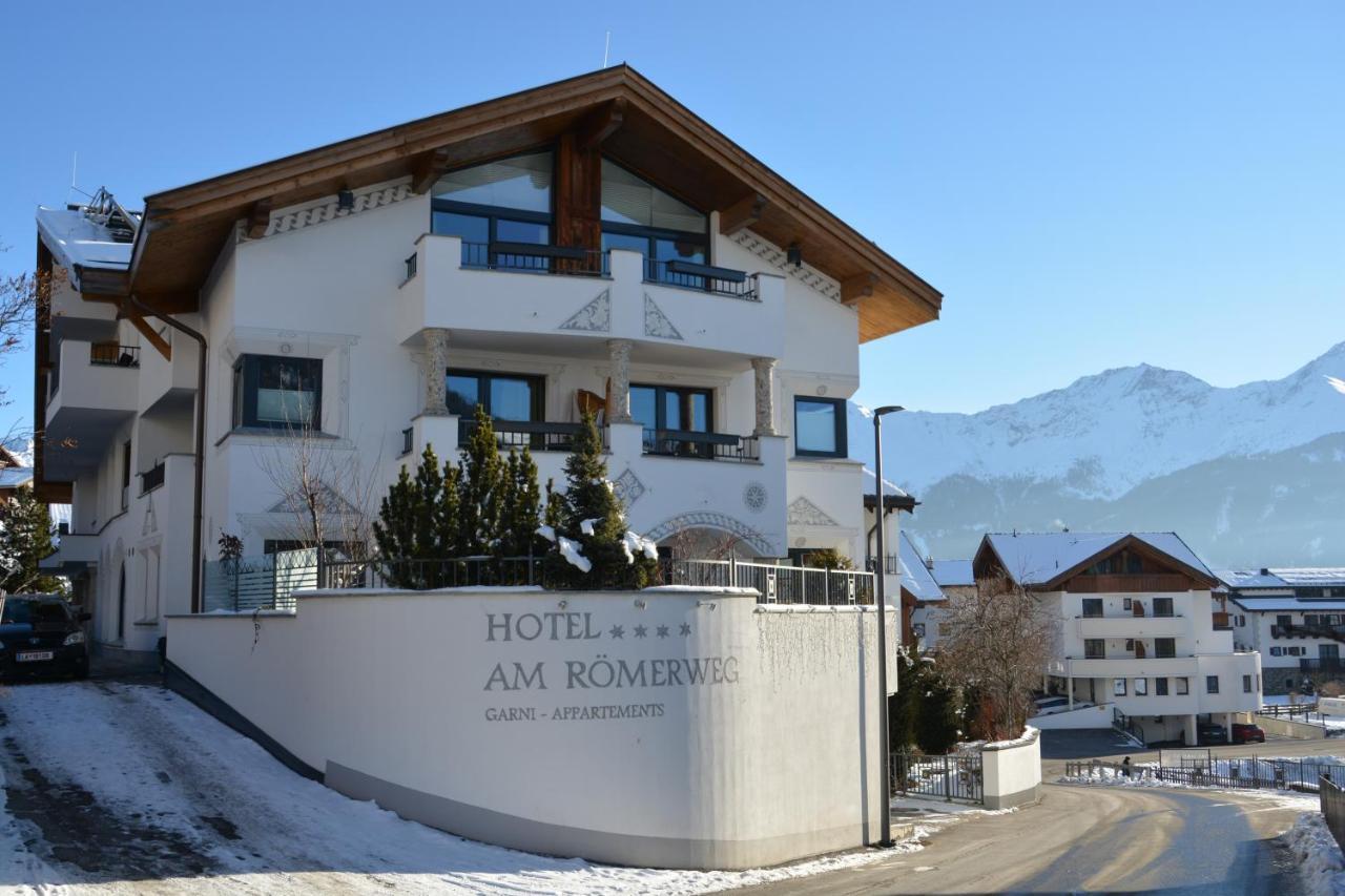 Hotel Am Roemerweg フィス エクステリア 写真